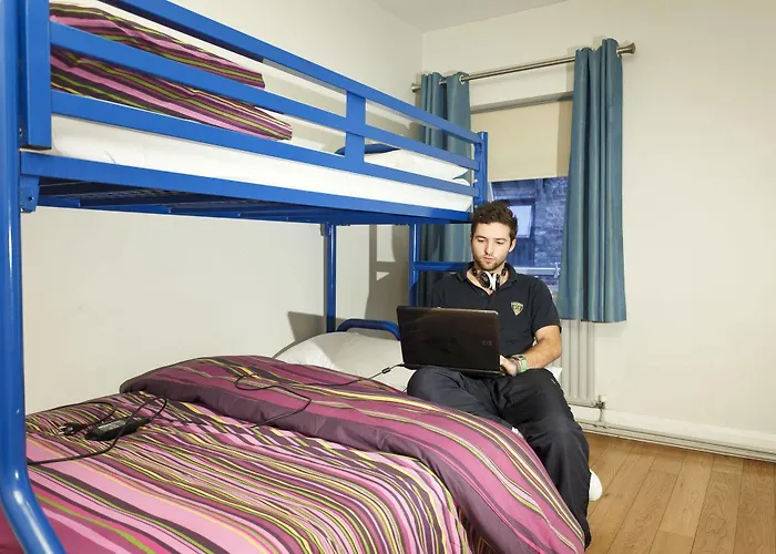 Isaacs * Дублин