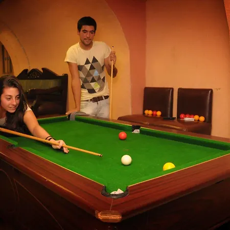 Hostel Isaacs
